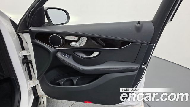 Mercedes-Benz GLC-Class (X253) GLC300 4MATIC 2020 — фото 25