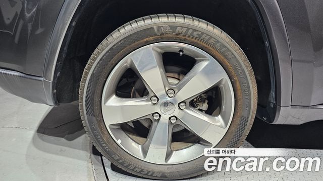 Jeep Grand Cherokee 3.0 Diesel Overland WK2 2015 — фото 5