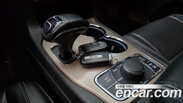 Jeep Grand Cherokee 3.0 Diesel Overland WK2 2015 — фото 9