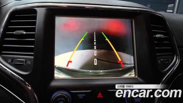 Jeep Grand Cherokee 3.0 Diesel Overland WK2 2015 — фото 15