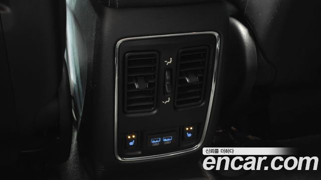 Jeep Grand Cherokee 3.0 Diesel Overland WK2 2015 — фото 18