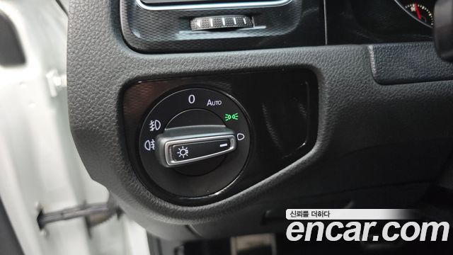 Volkswagen Golf (VII) 2.0 GTD 2015 — фото 18