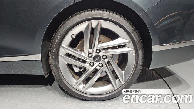 Genesis G80 (RG3) Gasoline 2.5 Turbo 2WD 2025 — фото 21