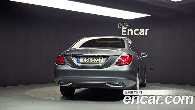 Mercedes-Benz C-Class (W205) C220 d Avantgarde 2019 — фото 4