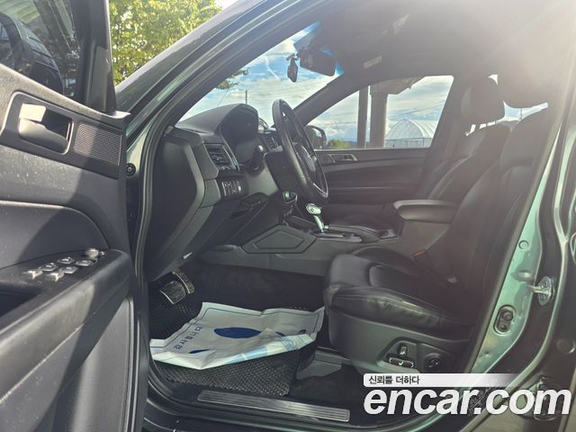 KG Mobility (SsangYong) Rexton Sports Khan Diesel 2.2 4WD Dynamic Edition (5-Link) 2021 — фото 7