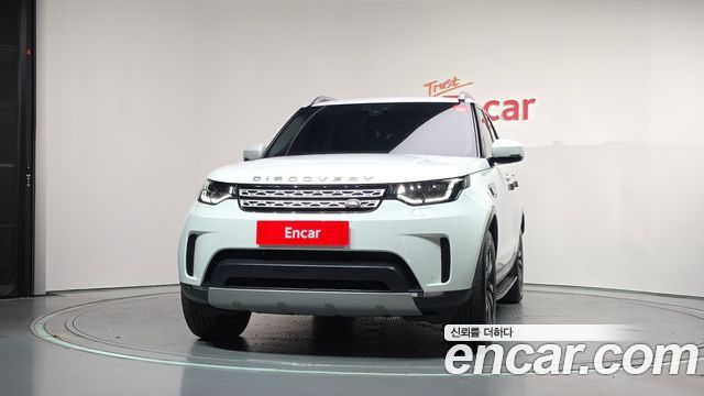 Land Rover Discovery 5 3.0 TD6 HSE 2018 — фото 3