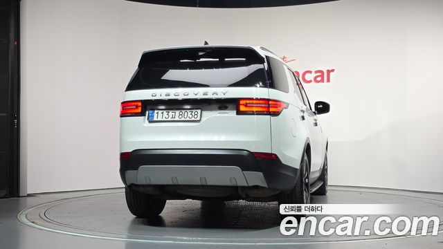 Land Rover Discovery 5 3.0 TD6 HSE 2018 — фото 4