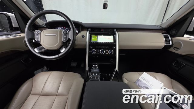 Land Rover Discovery 5 3.0 TD6 HSE 2018 — фото 7