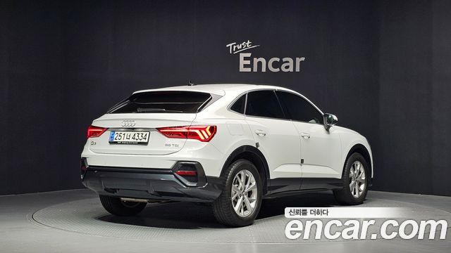 Audi Q3 (F3) 35 TDI Premium Sportback 2020 — фото 2