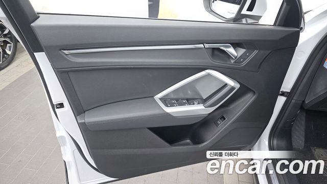Audi Q3 (F3) 35 TDI Premium Sportback 2020 — фото 24