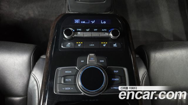 Genesis EQ900 3.8 GDI AWD Luxury 2016 — фото 19