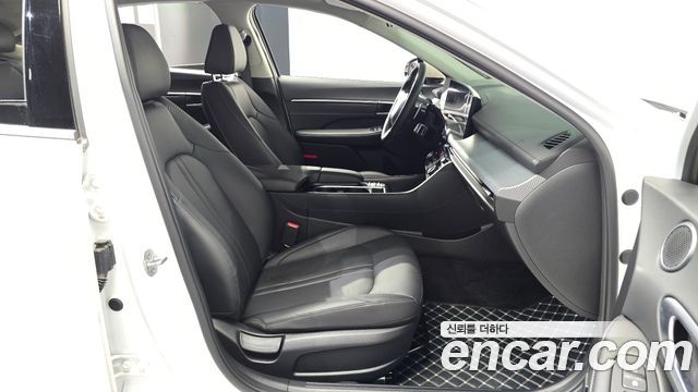 Hyundai Sonata The Edge (DN8) 2.0 Premium 2025 — фото 32