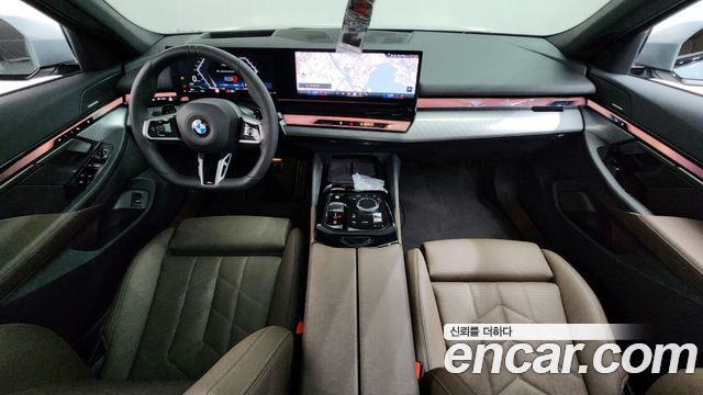 BMW 5 Series (G60) 523d M Sport 2025 — фото 7