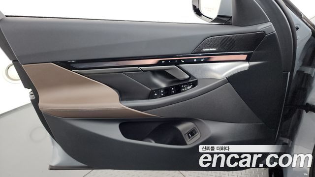 BMW 5 Series (G60) 523d M Sport 2025 — фото 24