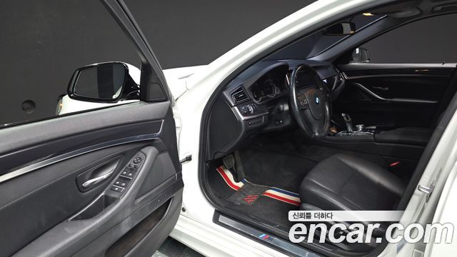 BMW 5 Series (F10) 520d M Aero Dynamic 2016 — фото 10