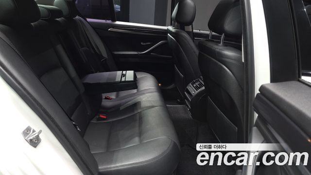 BMW 5 Series (F10) 520d M Aero Dynamic 2016 — фото 11