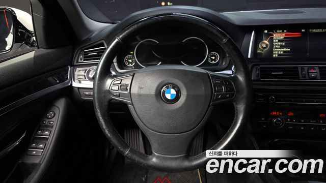 BMW 5 Series (F10) 520d M Aero Dynamic 2016 — фото 13