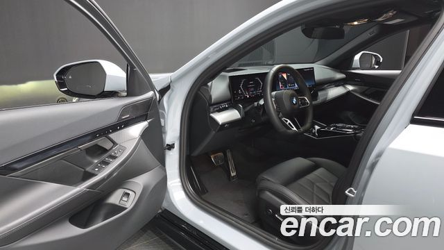 BMW 5 Series (G60) 520i M Sport 2025 — фото 10