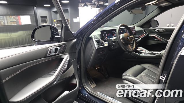 BMW X6 (G06) xDrive40i M Sport 2024 — фото 10