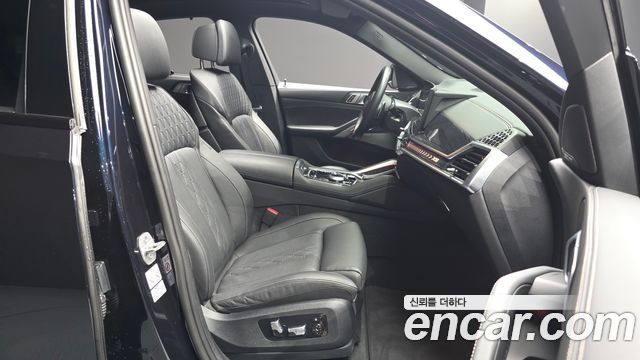 BMW X6 (G06) xDrive40i M Sport 2024 — фото 26