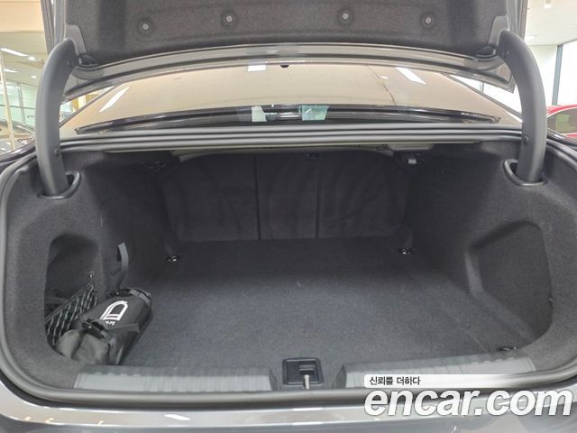 Audi A6 (C9) 55 TFSI Quattro S Line 2026 — фото 23