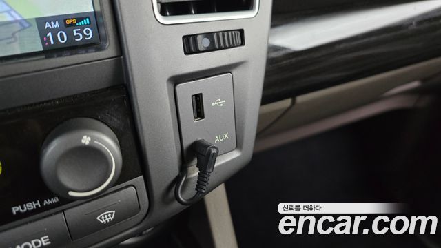 KG Mobility (SsangYong) Korando Turismo 4WD Outdoor Edition 9-seater 2016 — фото 28