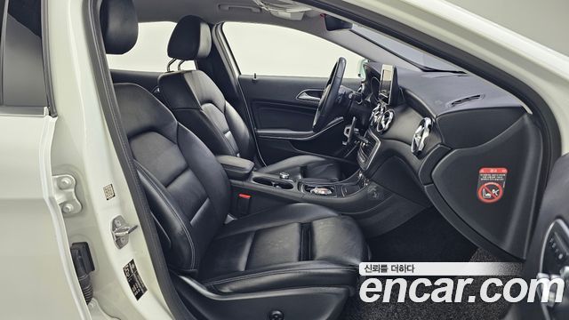 Mercedes-Benz GLA-Class (X156) GLA220 2019 — фото 11