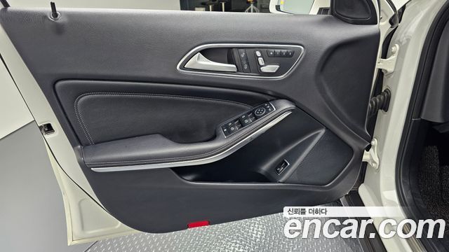 Mercedes-Benz GLA-Class (X156) GLA220 2019 — фото 24