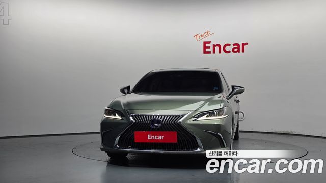 Lexus ES300h (VII) Luxury Plus 2019 — фото 3
