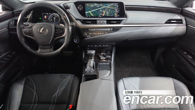Lexus ES300h (VII) Luxury Plus 2019 — фото 7