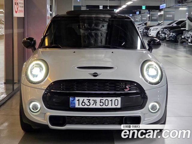 MINI Cooper S 5Door HIGH 3rd 2021 — фото 2