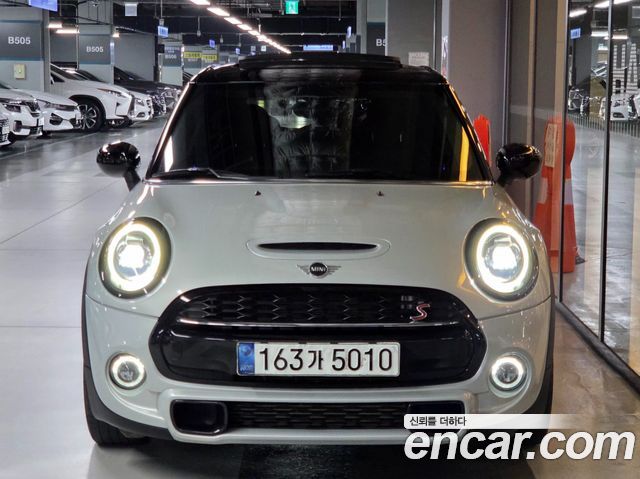 MINI Cooper S 5Door HIGH 3rd 2021 — фото 4