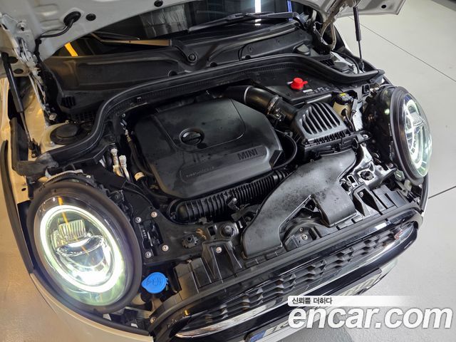 MINI Cooper S 5Door HIGH 3rd 2021 — фото 21