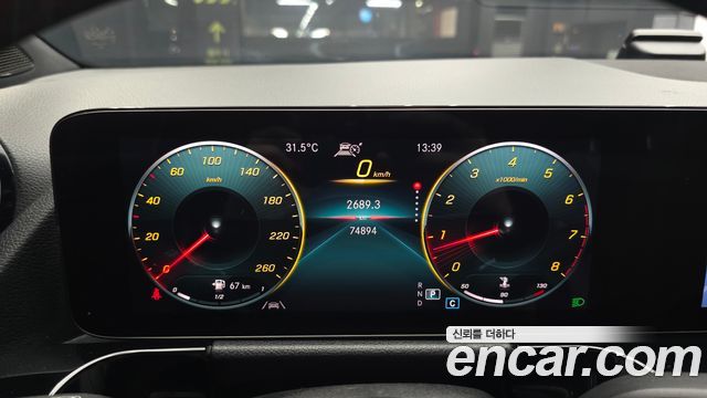 Mercedes-Benz GLA-Class (H247) GLA250 4MATIC 2021 — фото 8