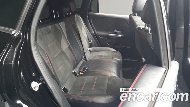 Mercedes-Benz GLA-Class (H247) GLA250 4MATIC 2021 — фото 11