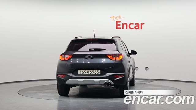Kia Stonic Diesel 1.6 Trendy 2019 — фото 4