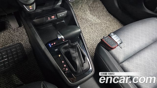 Kia Stonic Diesel 1.6 Trendy 2019 — фото 9