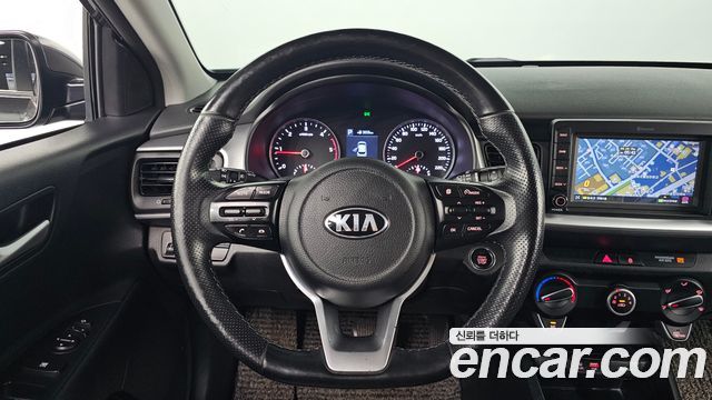 Kia Stonic Diesel 1.6 Trendy 2019 — фото 13