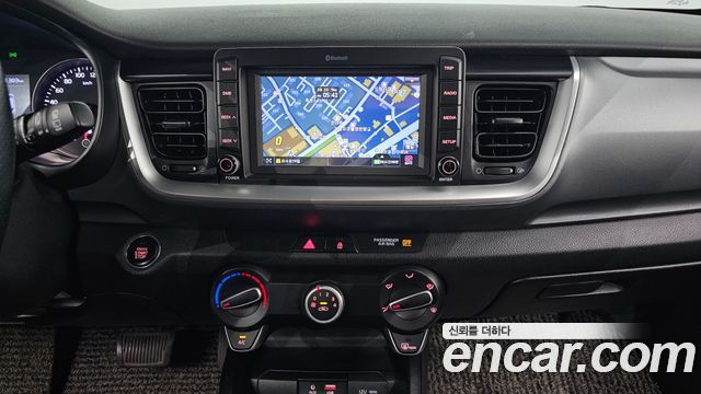 Kia Stonic Diesel 1.6 Trendy 2019 — фото 14