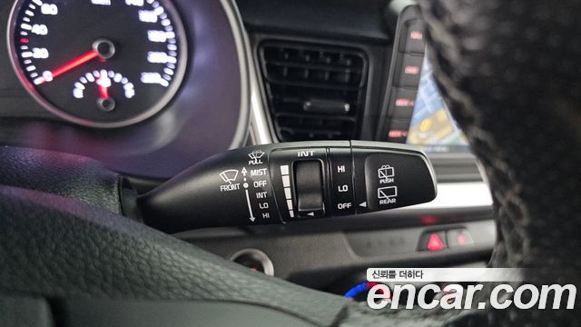 Kia Stonic Diesel 1.6 Trendy 2019 — фото 28