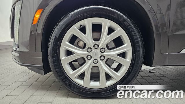 Cadillac XT6 3.6 Sport 2020 — фото 5
