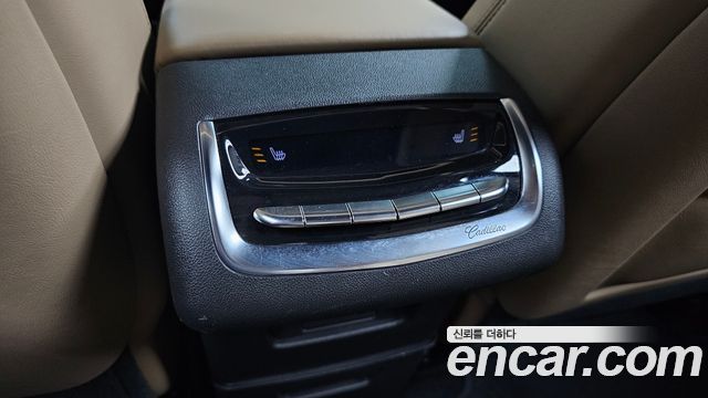 Cadillac XT6 3.6 Sport 2020 — фото 17