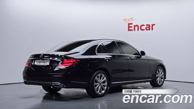Mercedes-Benz E-Class (W213) E220d Exclusive 2019 — фото 2