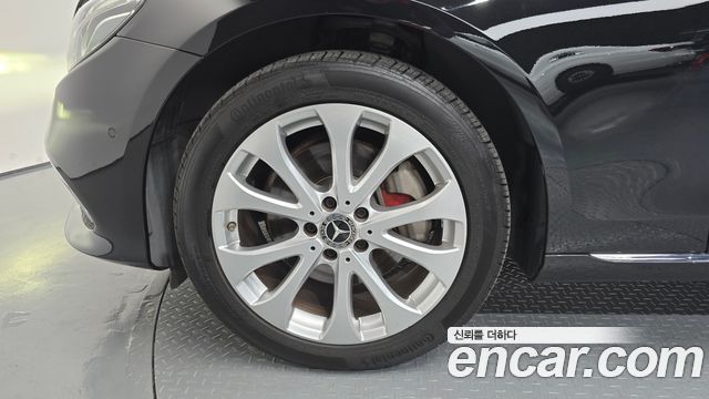 Mercedes-Benz E-Class (W213) E220d Exclusive 2019 — фото 5