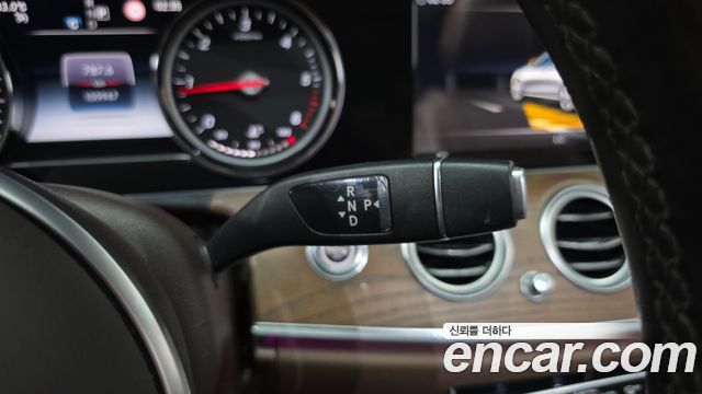 Mercedes-Benz E-Class (W213) E220d Exclusive 2019 — фото 9