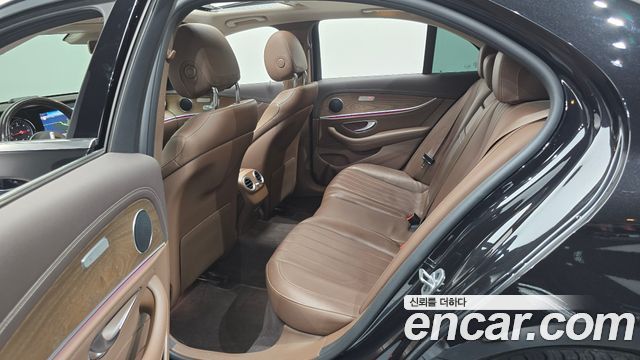 Mercedes-Benz E-Class (W213) E220d Exclusive 2019 — фото 15
