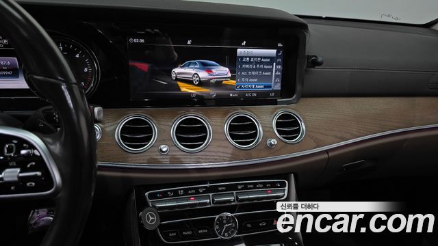 Mercedes-Benz E-Class (W213) E220d Exclusive 2019 — фото 18