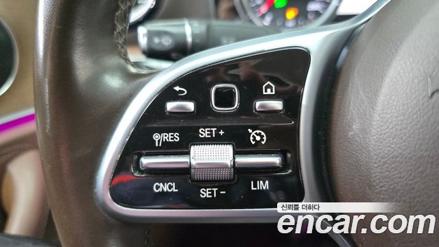 Mercedes-Benz E-Class (W213) E220d Exclusive 2019 — фото 20