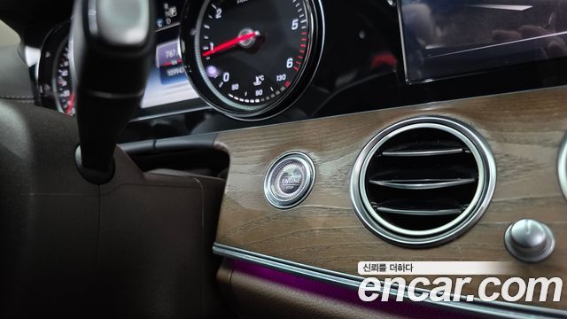 Mercedes-Benz E-Class (W213) E220d Exclusive 2019 — фото 34