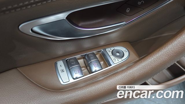 Mercedes-Benz E-Class (W213) E220d Exclusive 2019 — фото 36